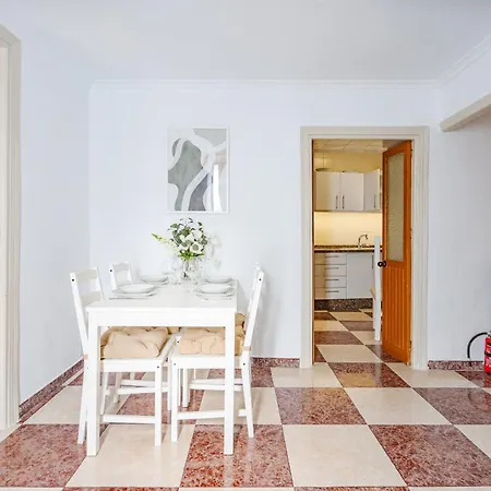 10 Townhouse Central